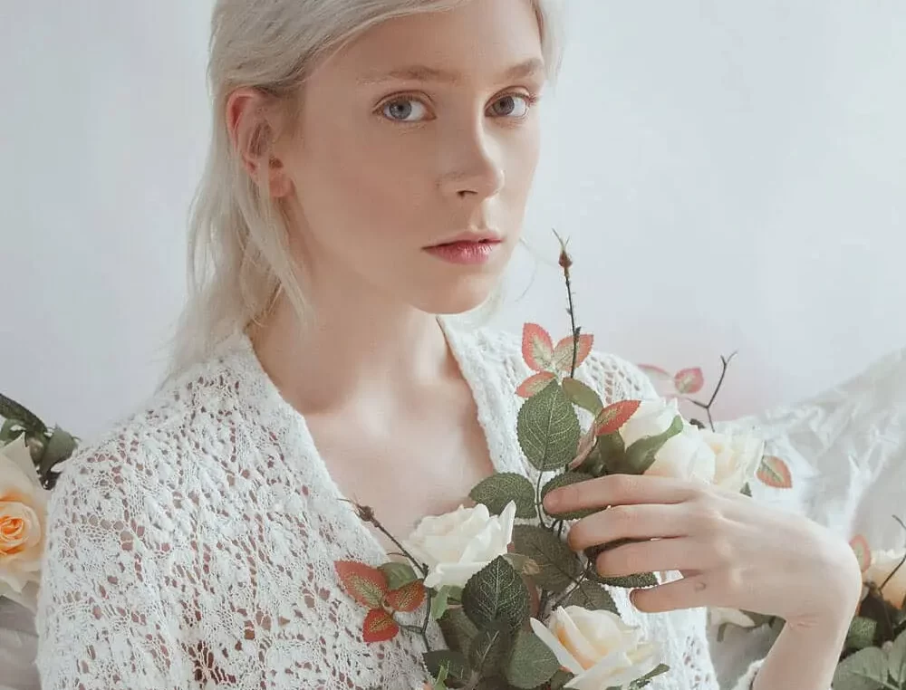 5 White Rose